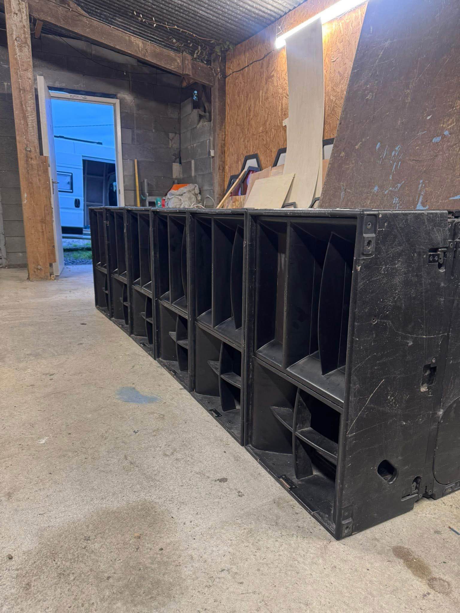 6 x TA890H turbosound